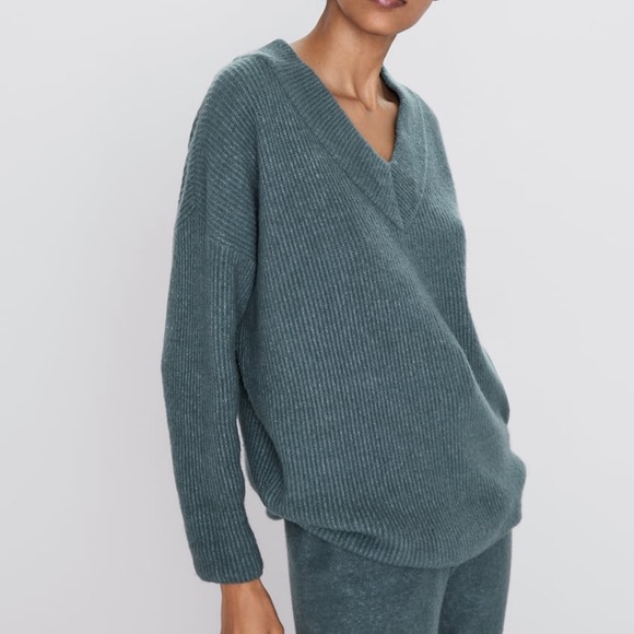 Zara Knit Sweater - Picture 3 of 6